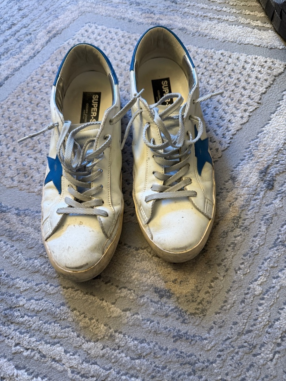 Golden Goose White Sneakers with Blue Star Accent - Picture 2 of 4